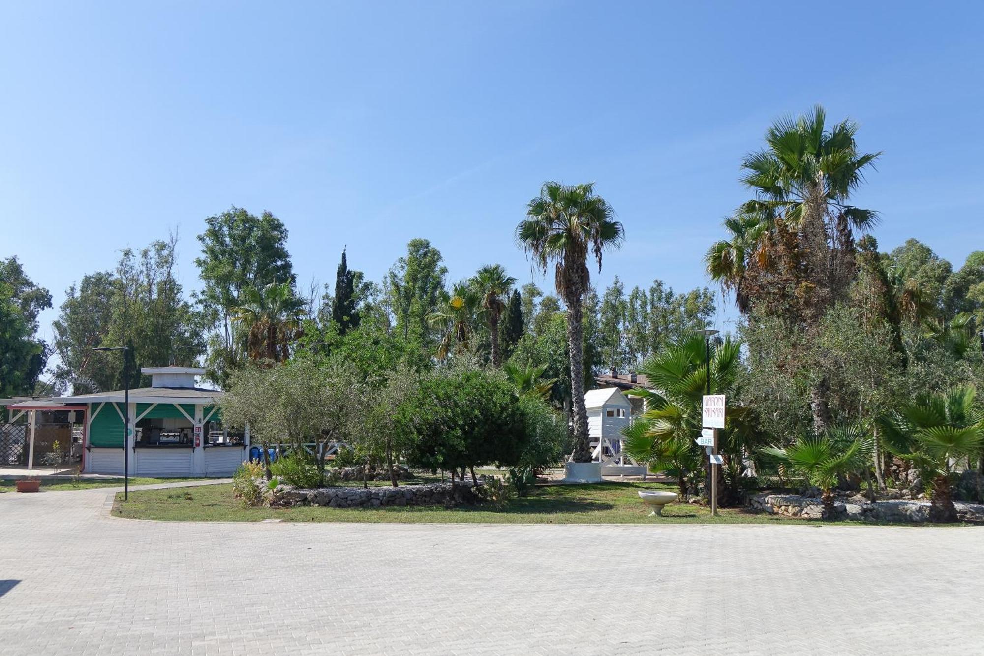 Giardini Sausari Residence Пунта-Прошутто Экстерьер фото